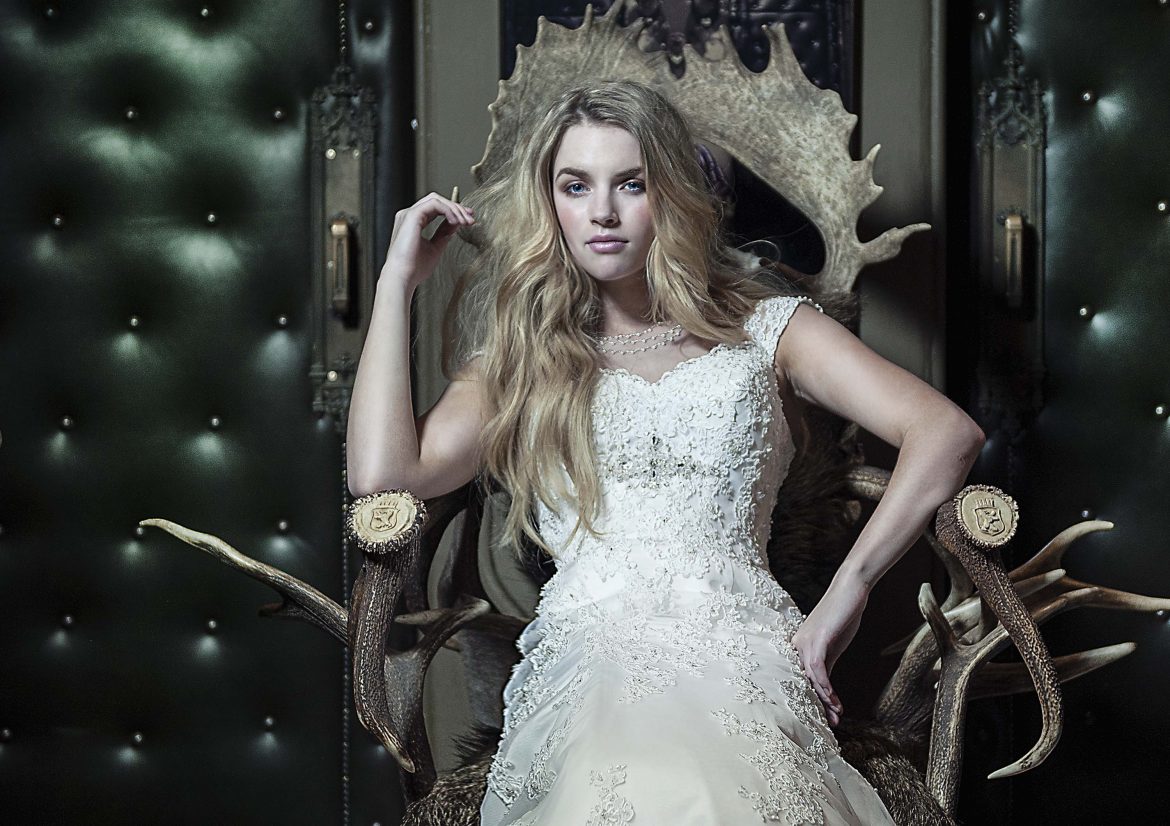 COMPOSITING PHOTOGRAPHY & HYPER REAL EFFECTS